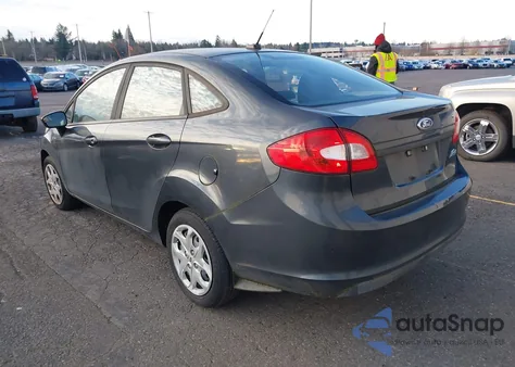 2011 Ford Fiesta S z USA, uszkodzony, nr VIN 3FADP4AJ4BM157127
